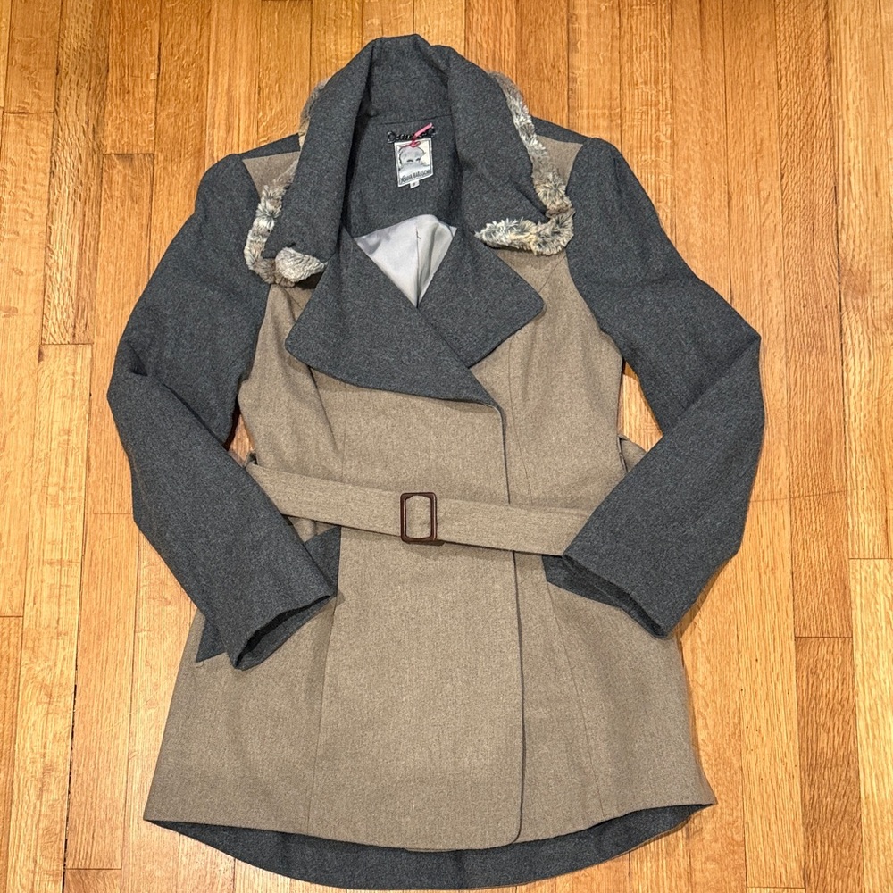 Yoana Baraschi Belted Wool Blend Coat Faux Fur Collar Colorblock Tan Gray Size 8